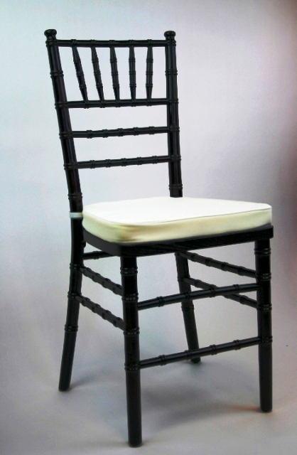 Chiavari Chair Black with White Cushion